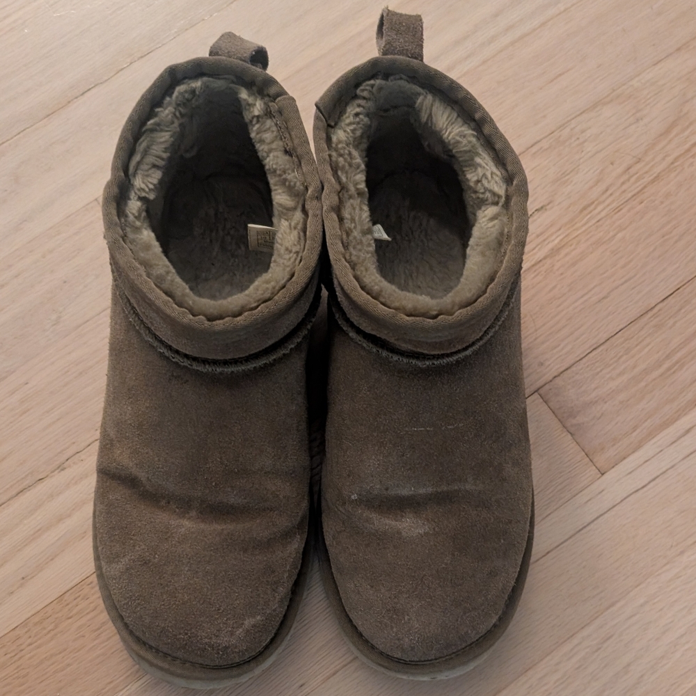Ugg Ultra Mini - image 1